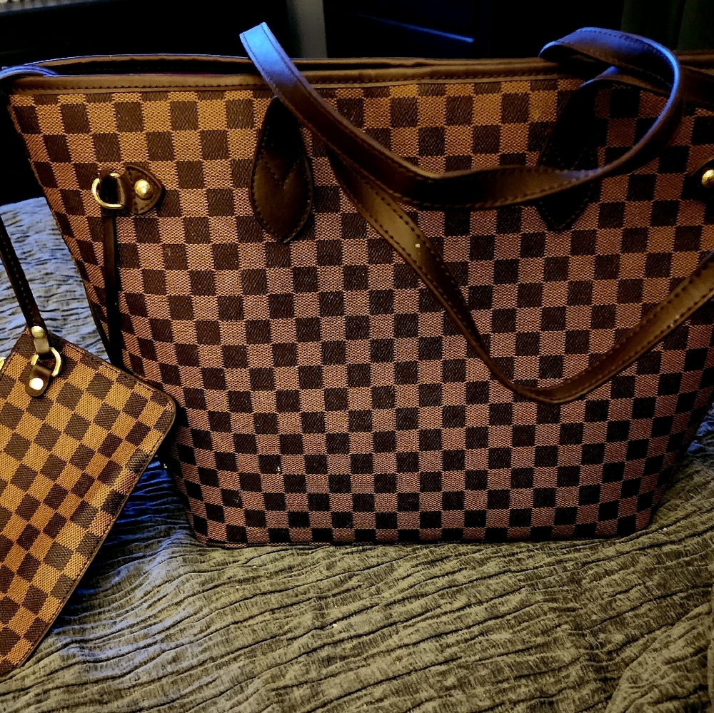 DAISY ROSE HANDBAG with CLUTCH